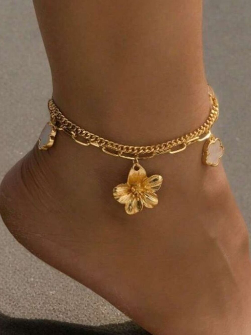 Gold Floral Charm ankletN986